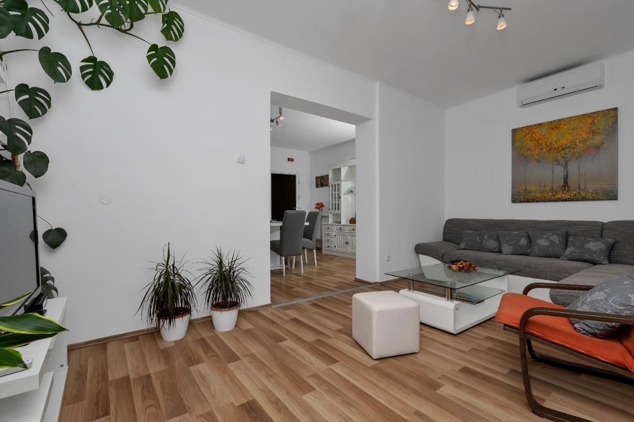Apartment Sabina มาคาร์สกา ภายนอก รูปภาพ